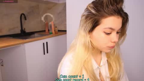 Snapshot of _iowaa_ chatting on January 2026 07:23:02 AM Maria online show from January 2026 07:23:02 AM