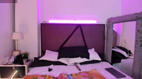 Isa online show from February 2025 06:47:02 PM