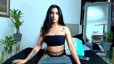 Jade  online show from December 2024 06:10:02 PM