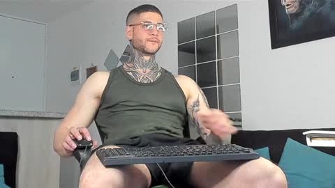 jeison online show from January 2025 11:56:01 PM