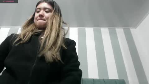 _jeessy online show from February 2025 03:11:02 AM