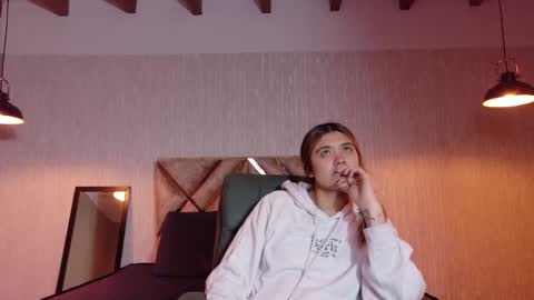 _jeessy online show from October 2025 02:34:01 AM