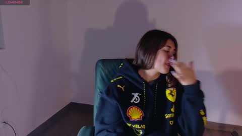 Snapshot of _jeessy chatting on November 2025 02:32:01 AM _jeessy online show from November 2025 02:32:01 AM