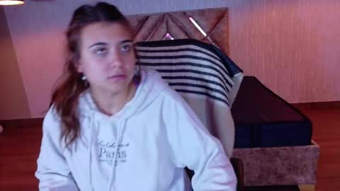 Snapshot of _jeessy chatting on November 2025 05:08:02 AM _jeessy online show from November 2025 05:08:02 AM