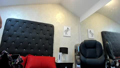 _johnson_alana online show from July 2026 12:53:01 PM
