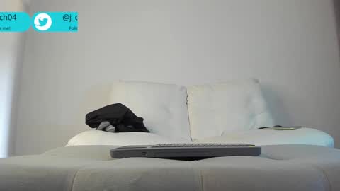 _juanes__ online show from December 2024 06:38:01 PM