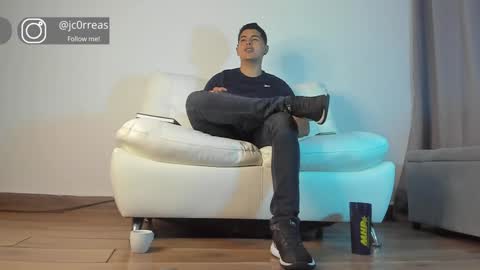 _juanes__ online show from January 2025 11:15:01 PM