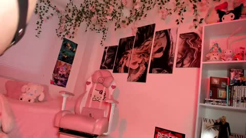 JULIANA online show from January 2025 03:33:01 PM