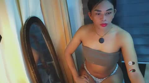 _karie_ online show from May 2026 03:02:01 AM