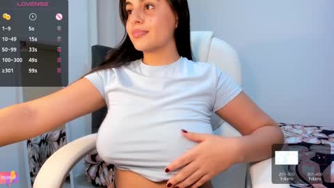 Snapshot of _karina18 chatting on January 2025 11:32:02 PM Karina online show from January 2025 11:32:02 PM