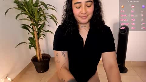 Snapshot of _kat_1 chatting on December 2025 10:30:02 PM online show from December 2025 10:30:02 PM