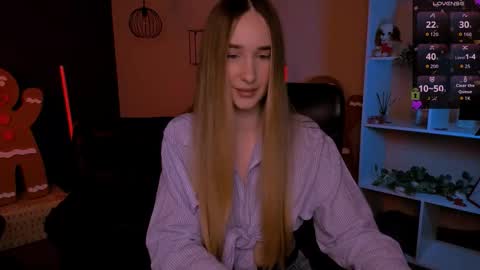 _kellykitten_ online show from December 2025 10:10:02 AM