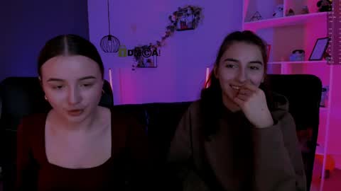 _kellykitten_ online show from April 2026 09:04:01 AM