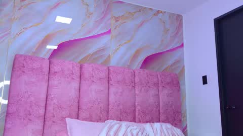 Kendall online show from March 2026 12:00:02 PM