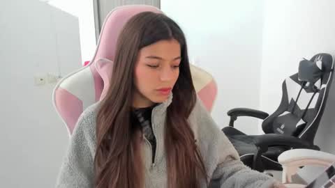 Snapshot of _khloe_sweet chatting on October 2025 01:12:02 PM khloe sweet online show from October 2025 01:12:02 PM