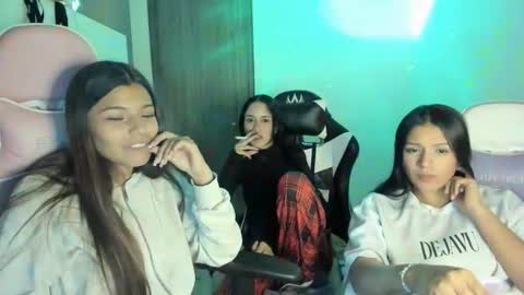 Snapshot of _khloe_sweet chatting on November 2025 11:27:02 PM khloe sweet online show from November 2025 11:27:02 PM