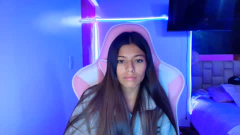 khloe sweet online show from April 2026 03:07:01 PM