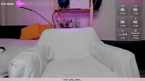 Snapshot of _kiki_pie chatting on November 2025 10:49:02 AM Kiara 0100 - 0700 UTC almost every day online show from November 2025 10:49:02 AM