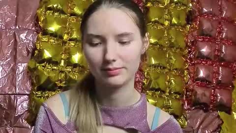 _kikiclark_ online show from March 2026 09:18:01 PM