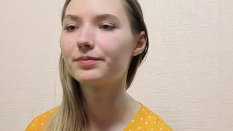 _kikiclark_ online show from May 2026 08:25:02 PM