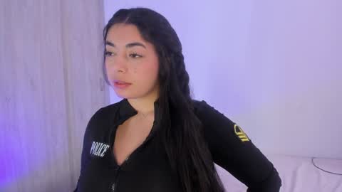 _kimtorres_1 online show from May 2026 04:12:02 PM
