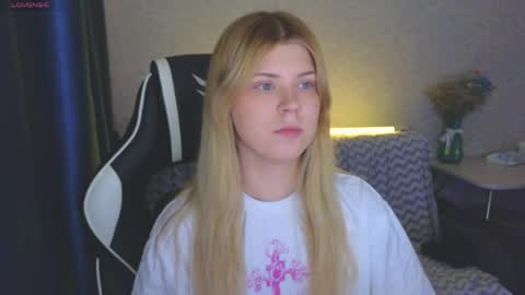 Molly   Emily online show from May 2026 08:28:01 PM