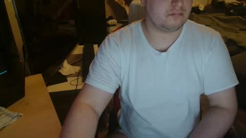 Snapshot of _kitsu_ chatting on November 2025 03:55:01 PM _kitsu_ online show from November 2025 03:55:01 PM