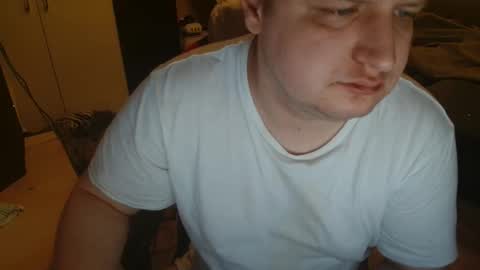 Snapshot of _kitsu_ chatting on November 2025 10:10:02 AM _kitsu_ online show from November 2025 10:10:02 AM