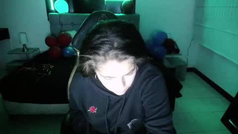 Snapshot of _kitten_1 chatting on February 2025 07:06:02 AM _kitten_1 online show from February 2025 07:06:02 AM