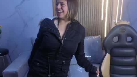 _kitten_1 online show from May 2026 05:37:02 AM