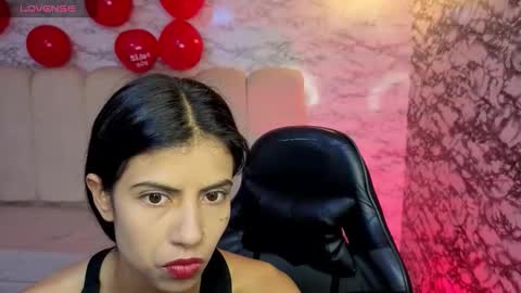 Snapshot of _kitty_v chatting on February 2026 01:18:01 PM Hi Stream 300pm to 900pm online show from February 2026 01:18:01 PM