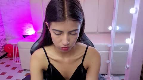 Snapshot of _kitty_v chatting on February 2026 01:20:01 PM Hi Stream 300pm to 900pm online show from February 2026 01:20:01 PM