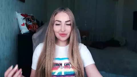 Snapshot of _kittyboo chatting on December 2025 07:15:02 AM Aleksa online show from December 2025 07:15:02 AM