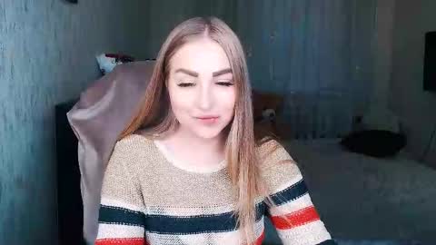 Snapshot of _kittyboo chatting on December 2025 08:10:01 AM Aleksa online show from December 2025 08:10:01 AM