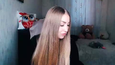 Snapshot of _kittyboo chatting on February 2026 07:07:02 AM Aleksa online show from February 2026 07:07:02 AM