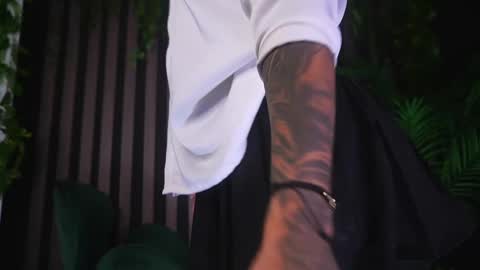 Snapshot of _kleo_ chatting on February 2025 07:52:02 PM online show from February 2025 07:52:02 PM