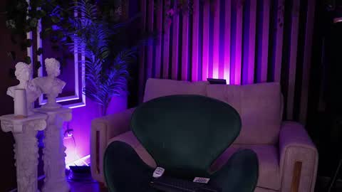 Snapshot of _kleo_ chatting on October 2025 08:17:02 PM online show from October 2025 08:17:02 PM