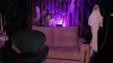 Snapshot of _kleo_ chatting on October 2025 10:54:02 PM online show from October 2025 10:54:02 PM