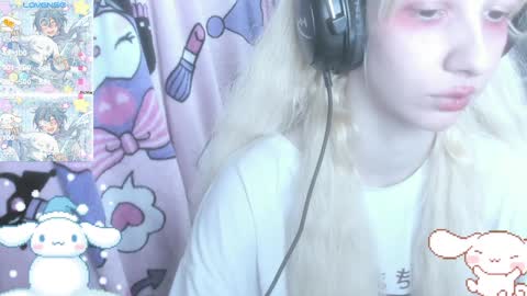  kuro  online show from December 2024 07:02:02 PM