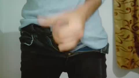 _lalo_0 online show from December 2025 05:49:01 AM