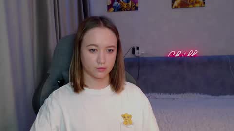 _lalune_ online show from March 2025 02:57:02 AM