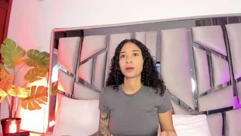 Lanna  online show from February 2026 11:33:01 AM