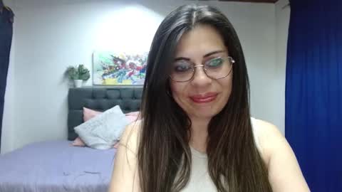 paulina  online show from December 2024 06:55:02 AM