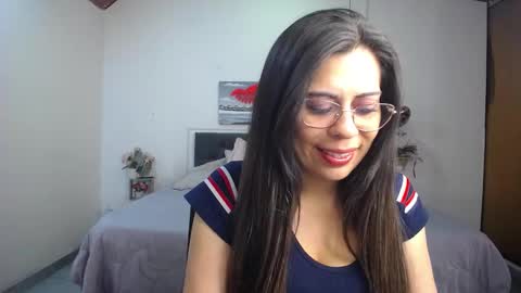 paulina  online show from December 2024 12:58:02 PM