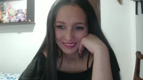 Lauren 3 online show from December 2025 12:51:02 AM