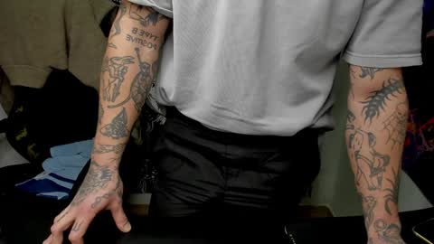 Layne online show from December 2024 12:14:02 AM