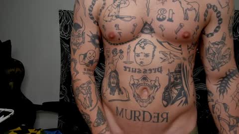 Layne online show from December 2024 11:57:01 PM