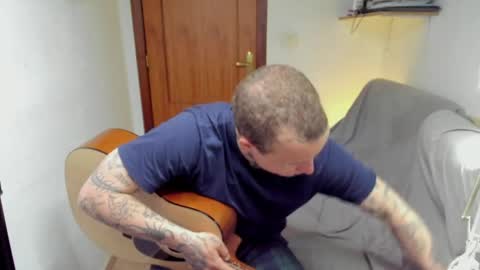 Layne online show from May 2026 12:10:01 PM