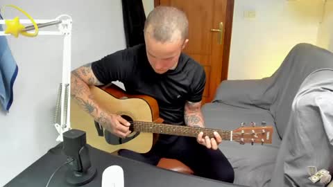 Layne online show from May 2026 03:19:02 PM