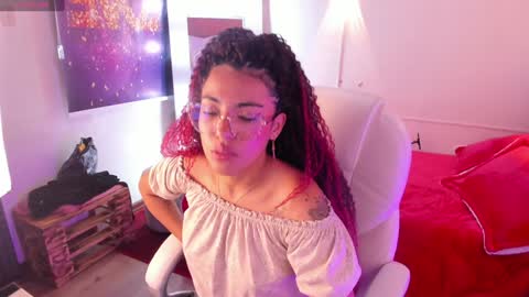 Lili  online show from January 2025 08:26:01 PM